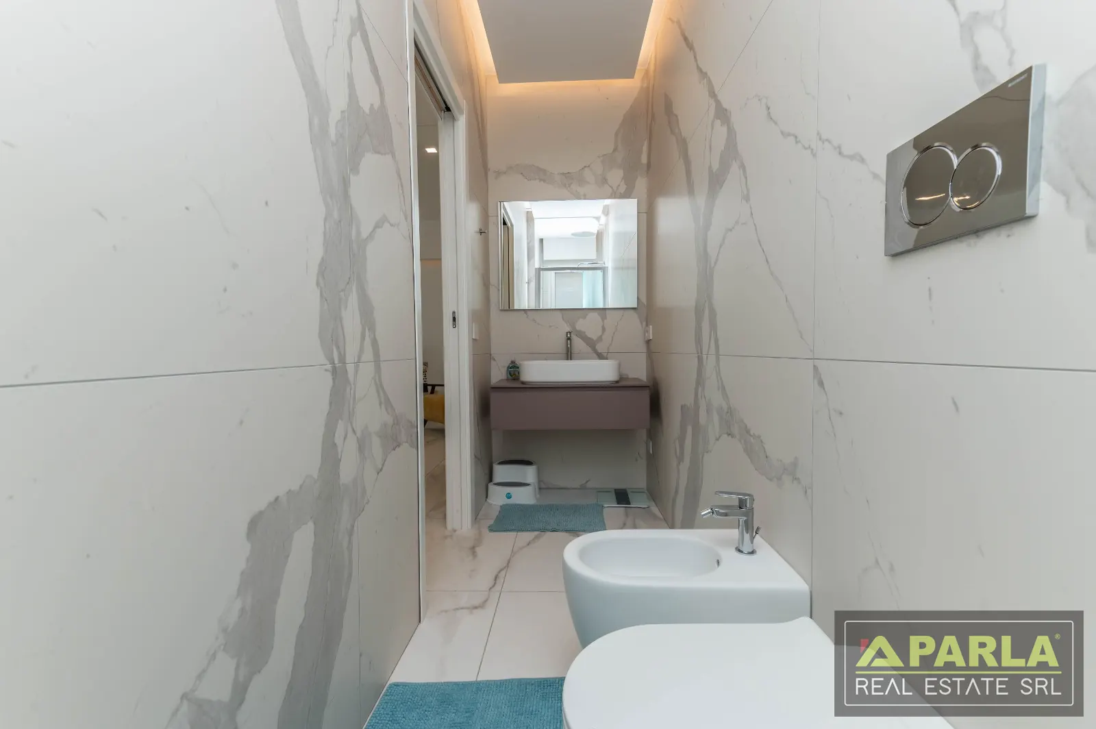 Bagno con lavabo — Casuzze